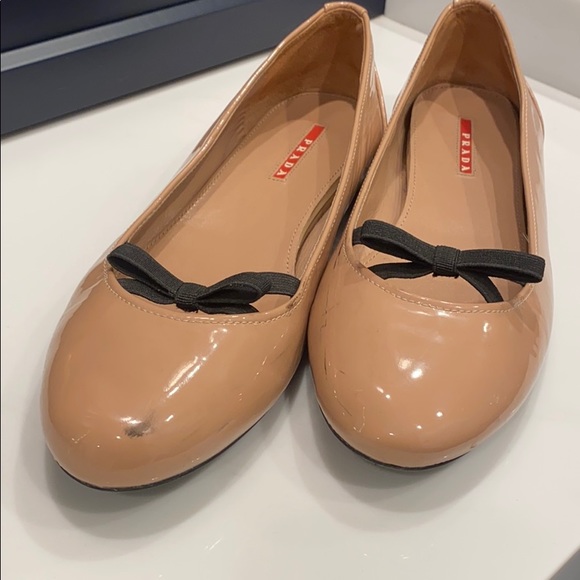 Prada flat patent nude with black - Picture 5 of 9